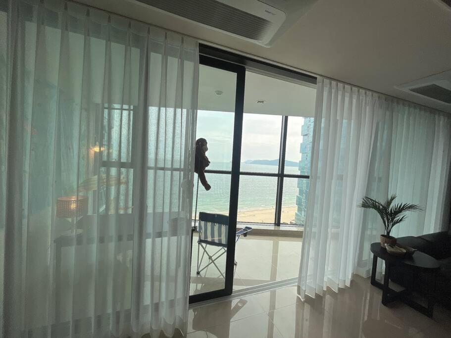 Апартаменти Haeundae Luxury House Пусан Екстер'єр фото