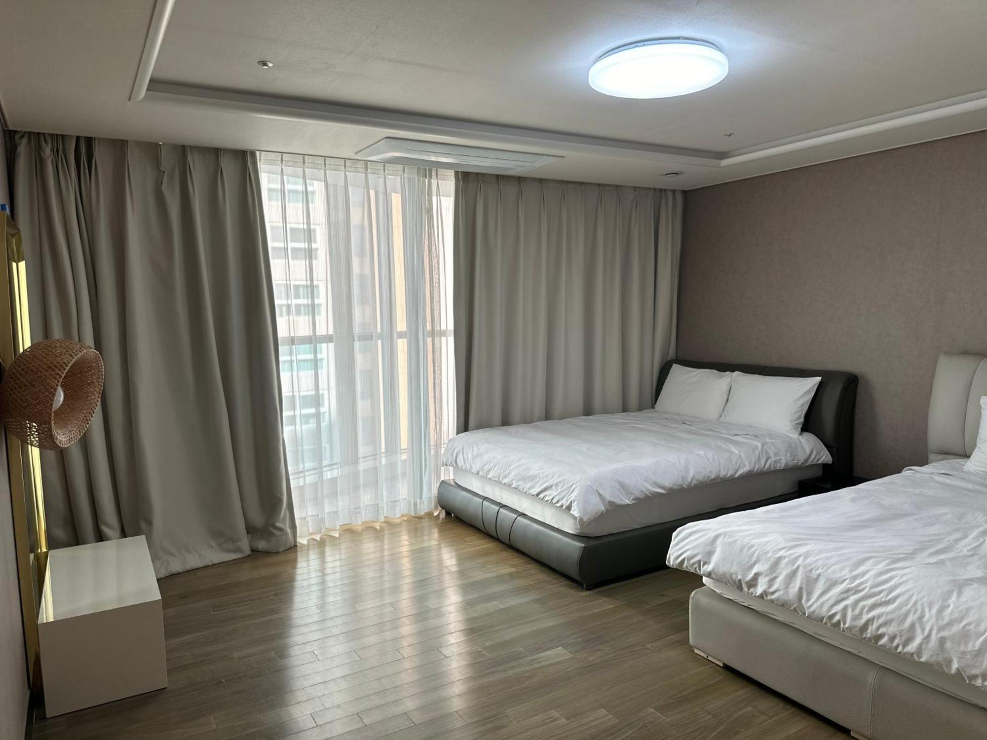 Апартаменти Haeundae Luxury House Пусан Екстер'єр фото